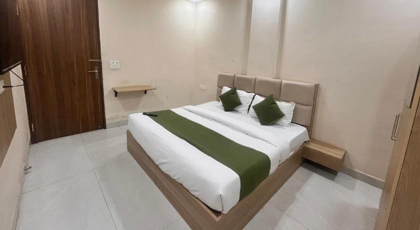 Hotel Crystal in Ghaziabad