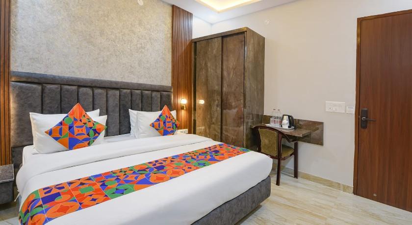 Hotel Comfort N Stay 45 in Gurgaon