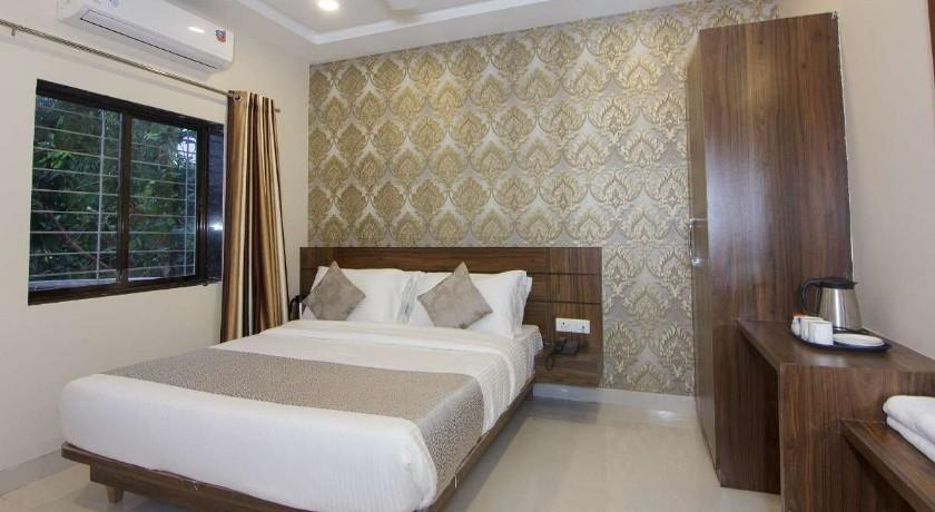 Strand Resort in Lonavala