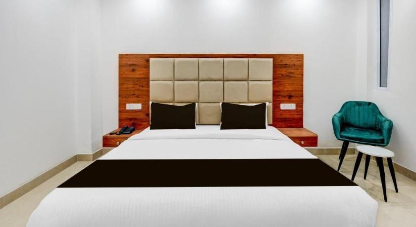 Hotel Evergreen in Faridabad
