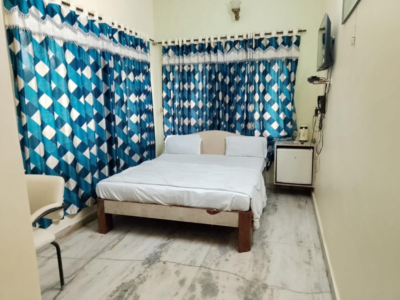 Hotel Raviz in Kolkata