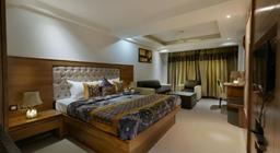 Hotel Lotus Paradise in Sonipat