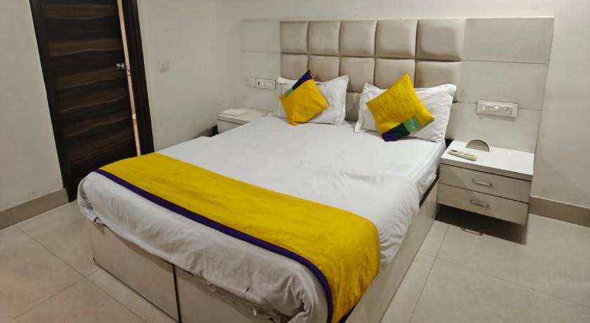 Hotel Leo in Chandigarh