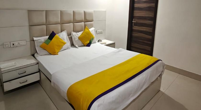 Hotel Leo in Chandigarh