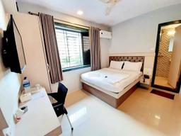 Hotel Royal Comfort  in Mumbai