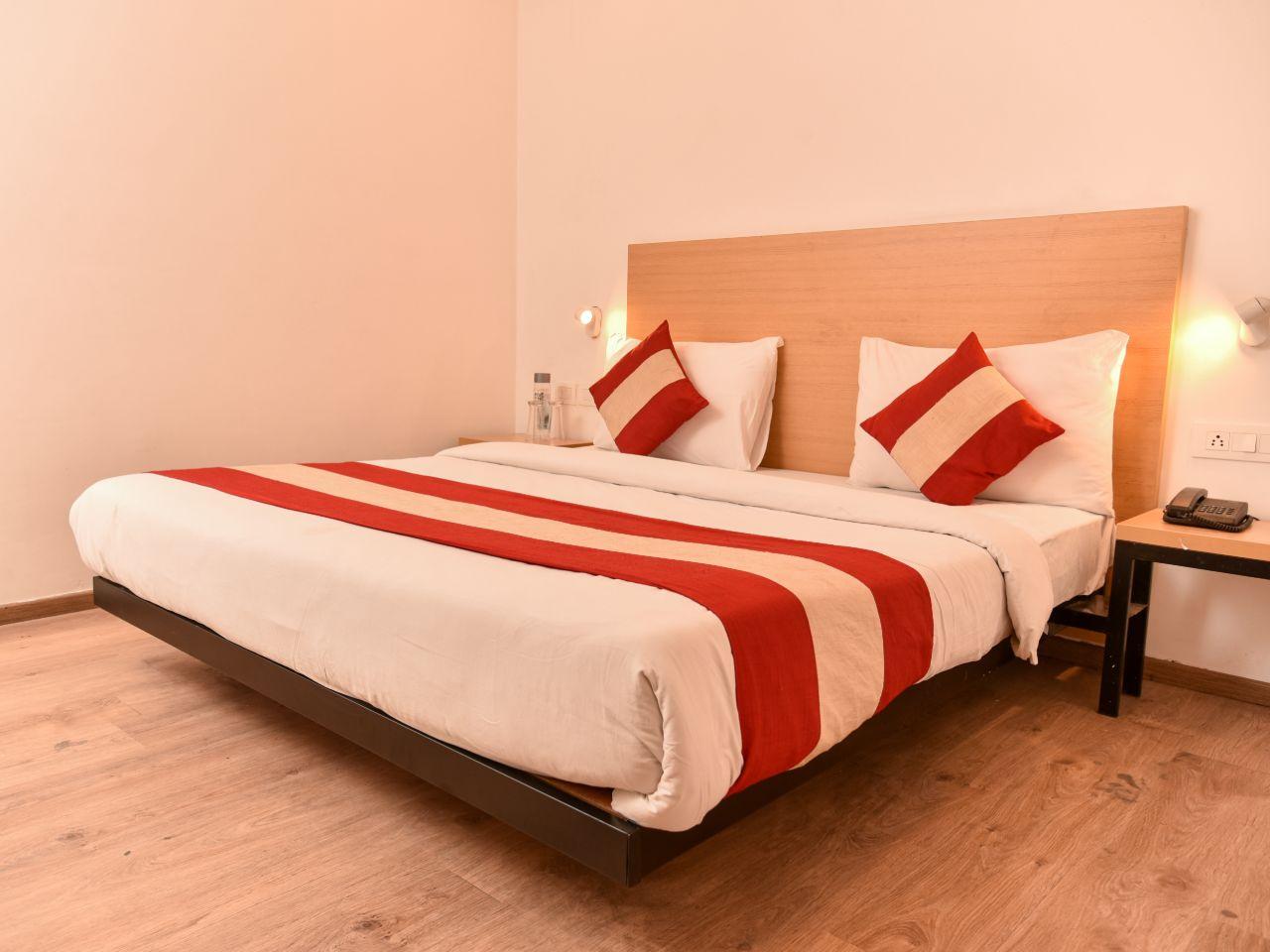 Hotel White Saffron in Delhi
