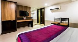 Hotel Shelter Palace in Navi Mumbai