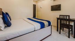 Hotel Royal Grand in Mumbai