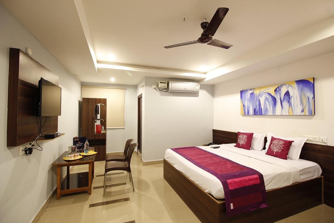 Hotel Mango Leaves in Hyderabad