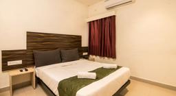 Hotel Golden Tulipz in Mumbai