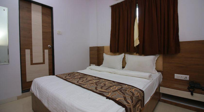 Hotel Pub Street Inn in Panvel