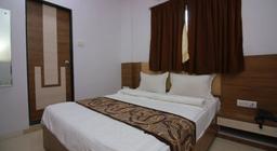 Hotel Pub Street Inn in Panvel