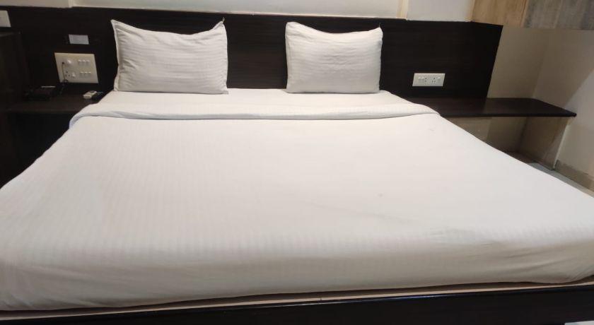 Hotel Regent Inn in Pune