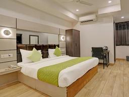 Hotel Royal Saffron by Majesta Stays in Delhi