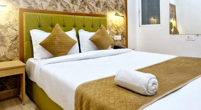 Hotel Silver Saffron Paschim Vihar in Delhi