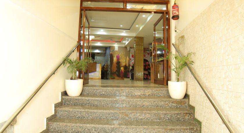 Hotel Aman Inn in Delhi