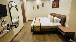 Hotel The Golf in Lucknow