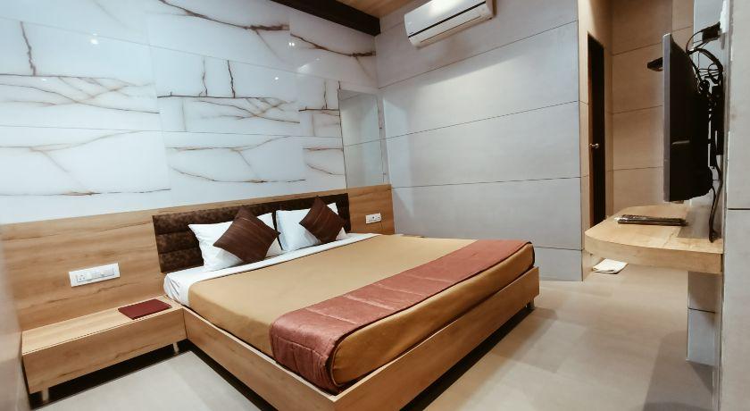 Hotel Prasad NX in Mumbai