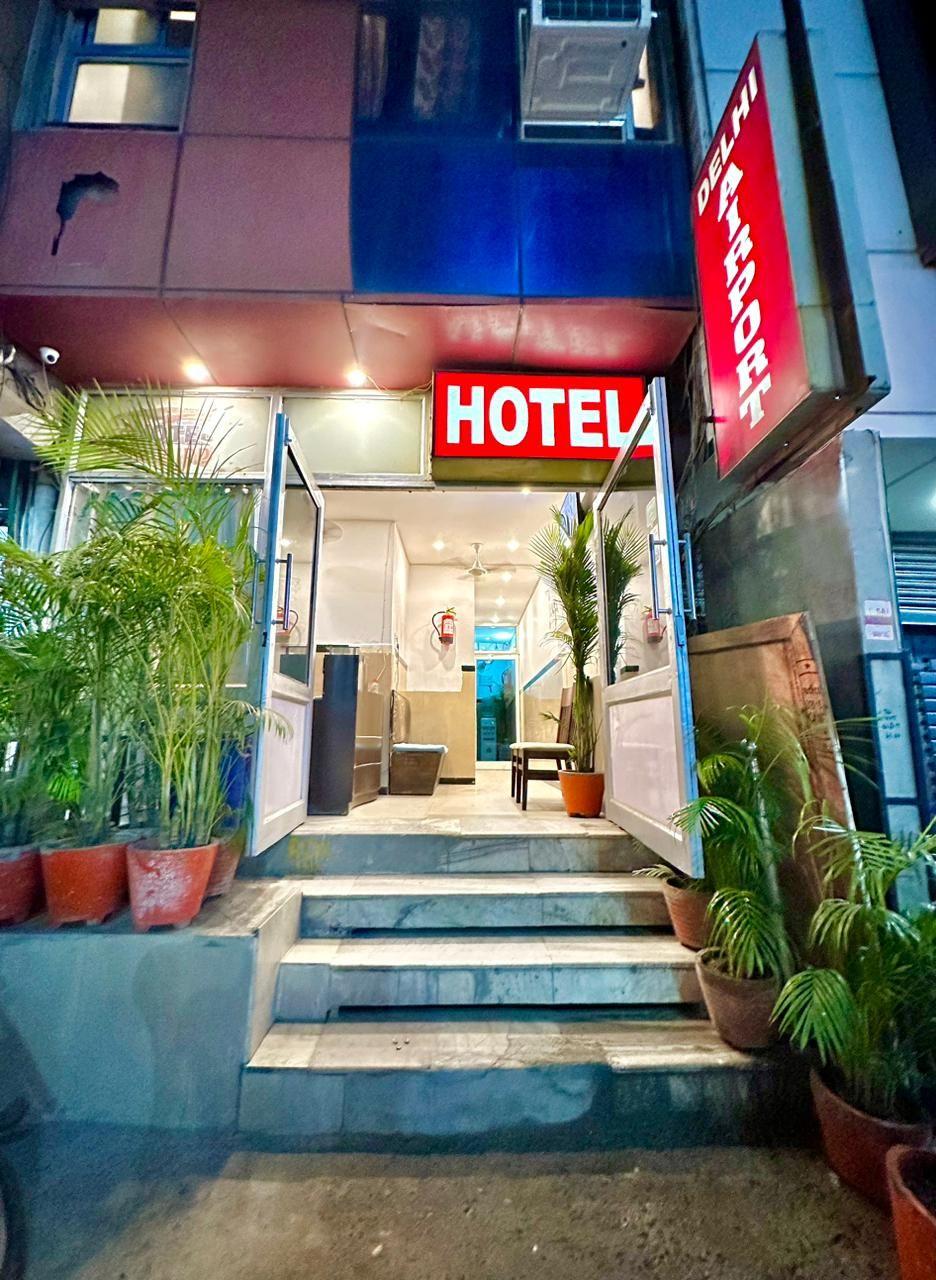 Hotel Delhi Airport in Delhi
