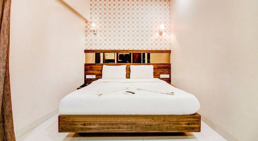 Hotel Lotus Residency in Mumbai