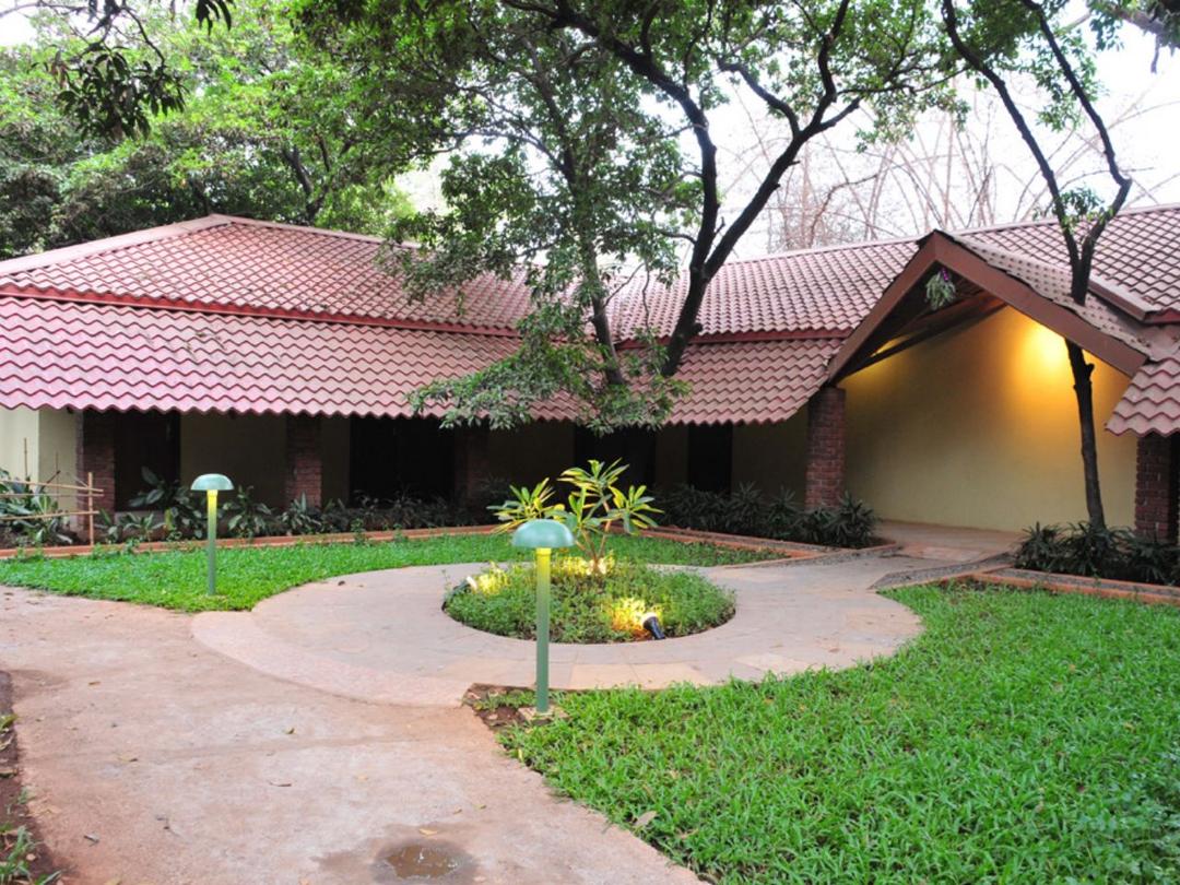 Sai Palace Hotel And Gardens in Mumbai