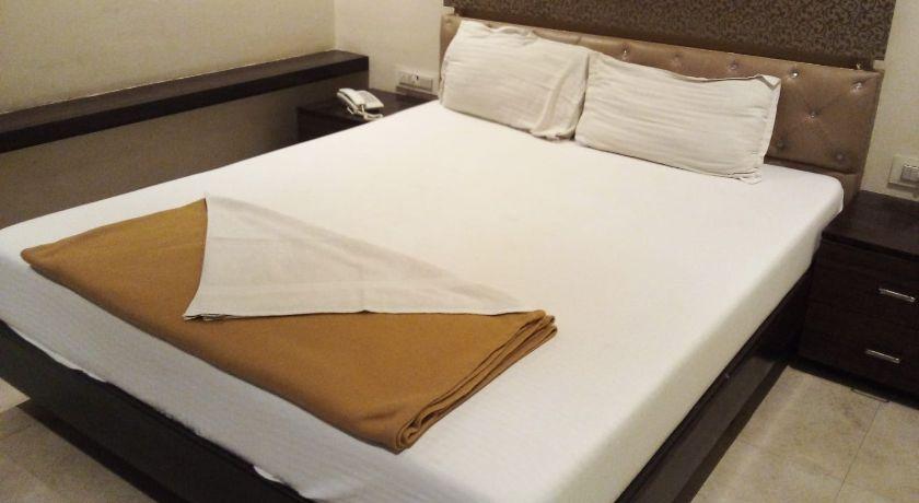 Hotel Hill View in Vasai Virar
