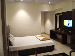 Hotel Hill View in Vasai Virar