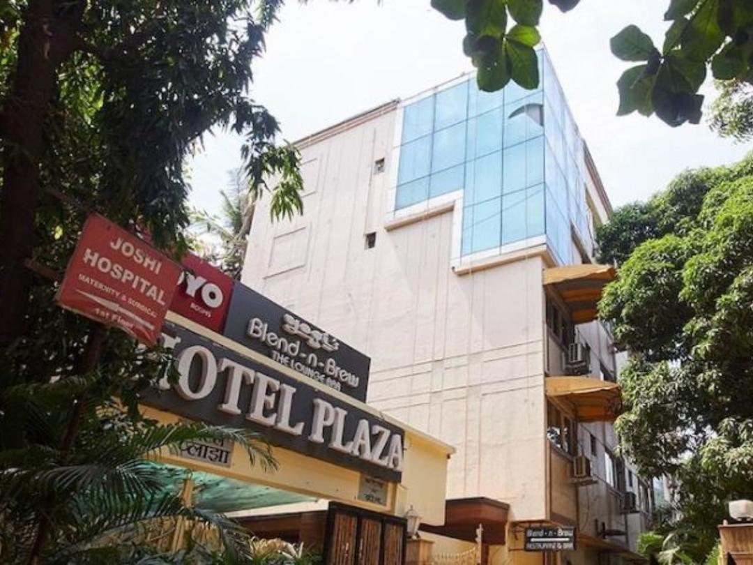 Hotel Plaza in Mumbai