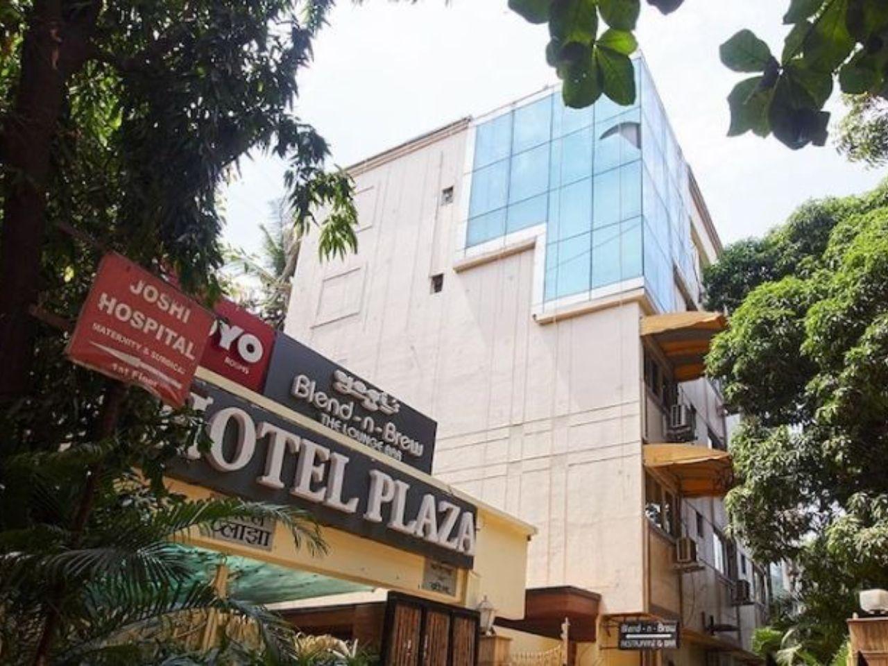 Hotel Plaza in Mumbai