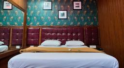 Sunrise Lodging in Mumbai