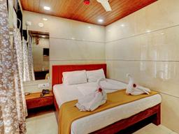 Hotel Prince Residency NX in Thane