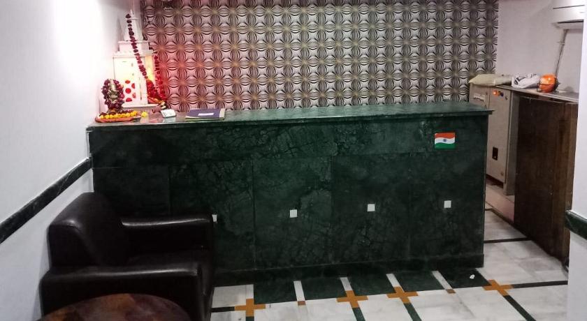 Hotel Mandakini Lush in Kanpur
