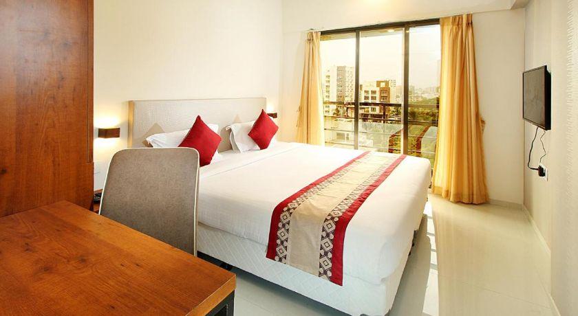 Mumbai House Luxury Apartment in Mumbai