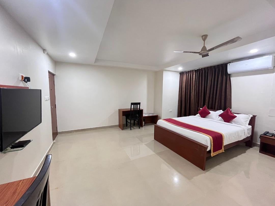 Hotel Royal Flora in Bangalore