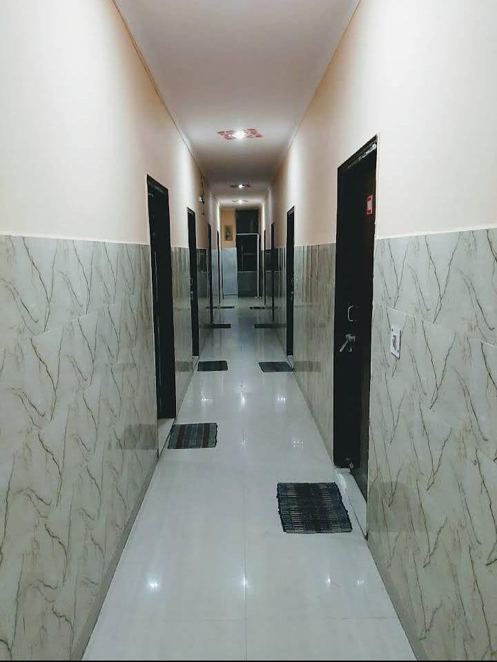 Hotel Sunrise Guest House in Gurgaon