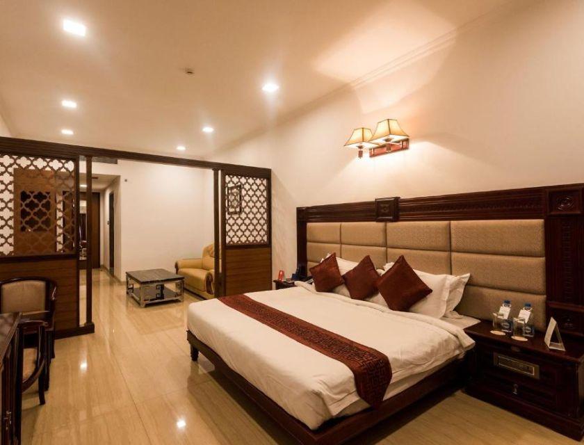 Golden Chariot Hotel and Spa in Vasai Virar