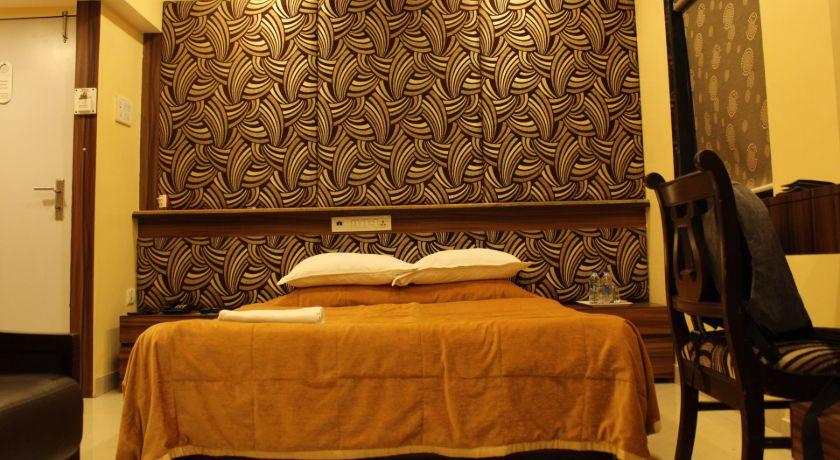 Hotel Metro Palace in Mumbai
