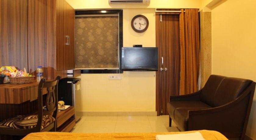 Hotel Metro Palace in Mumbai
