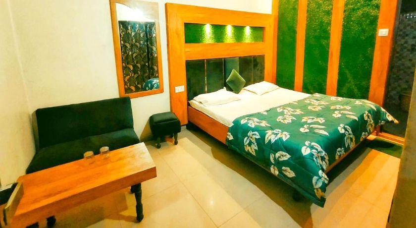 Hotel Revoli in Amritsar