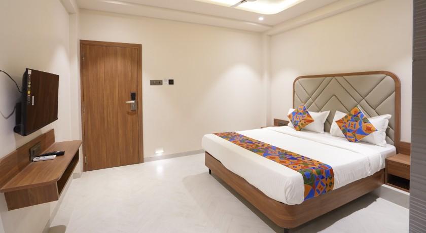 Mood Hotel in Vasai Virar