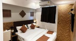 Hotel Triton in Mumbai