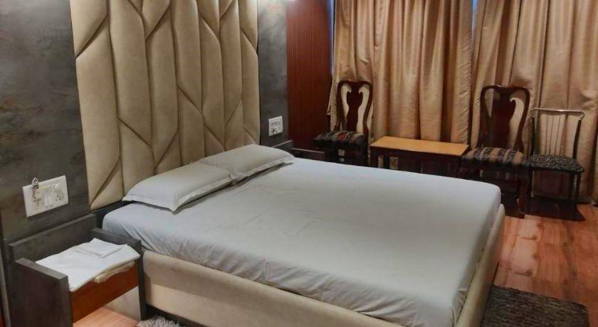 Hotel New Mini Mahal in Navi Mumbai