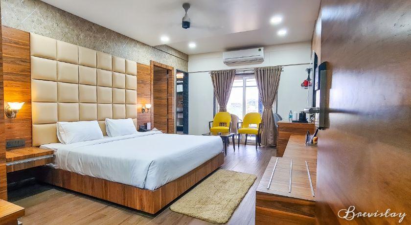 Hotel Royal Cliff in Nagpur