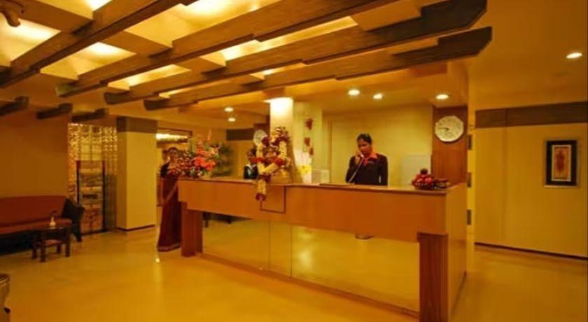 Park Central Comfort - E Suites in Pune