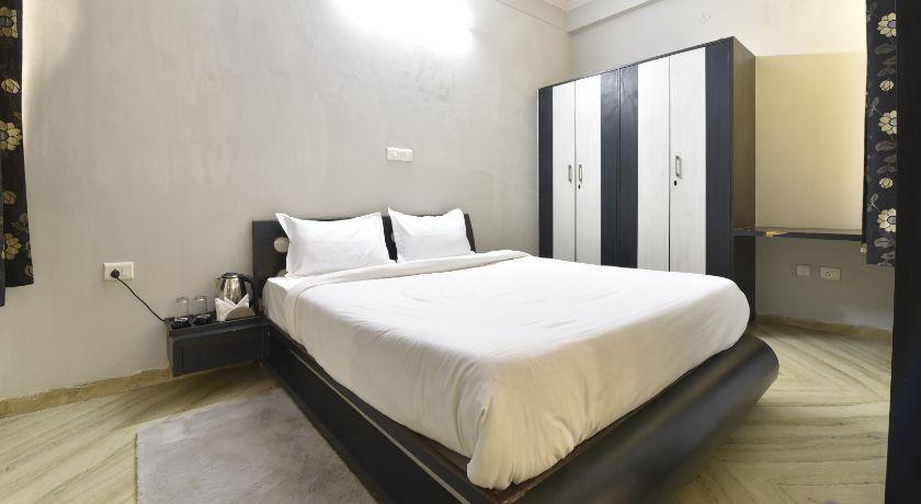 Hotel The Grand Kailash in Jaipur