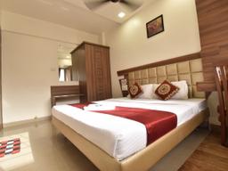 Hotel Candor Amigo in Panvel