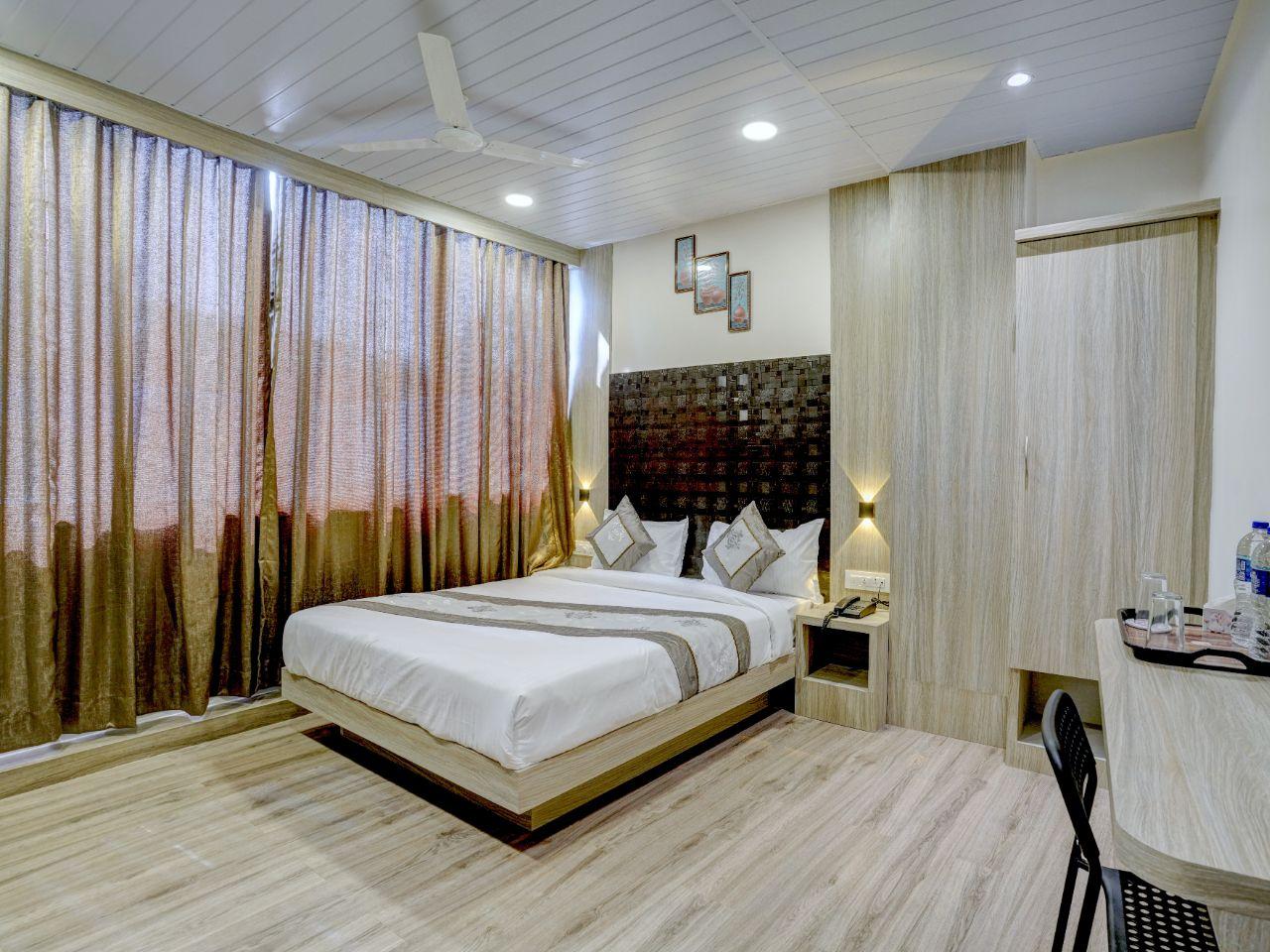 Hotel Arts International in Mumbai