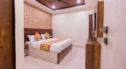 Hotel Regal Palace in Mumbai
