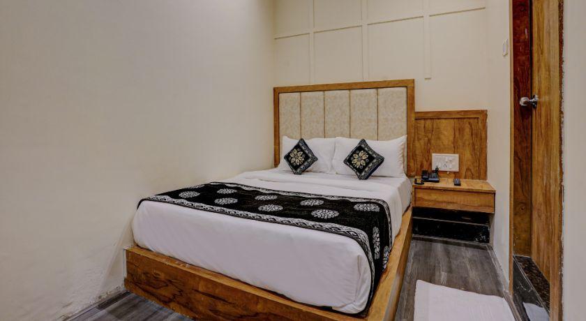 Hotel Lucky Palace in Mumbai
