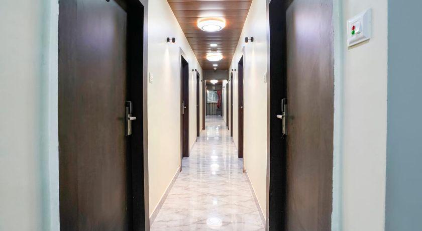 Hotel Gulshan Grand in Mumbai